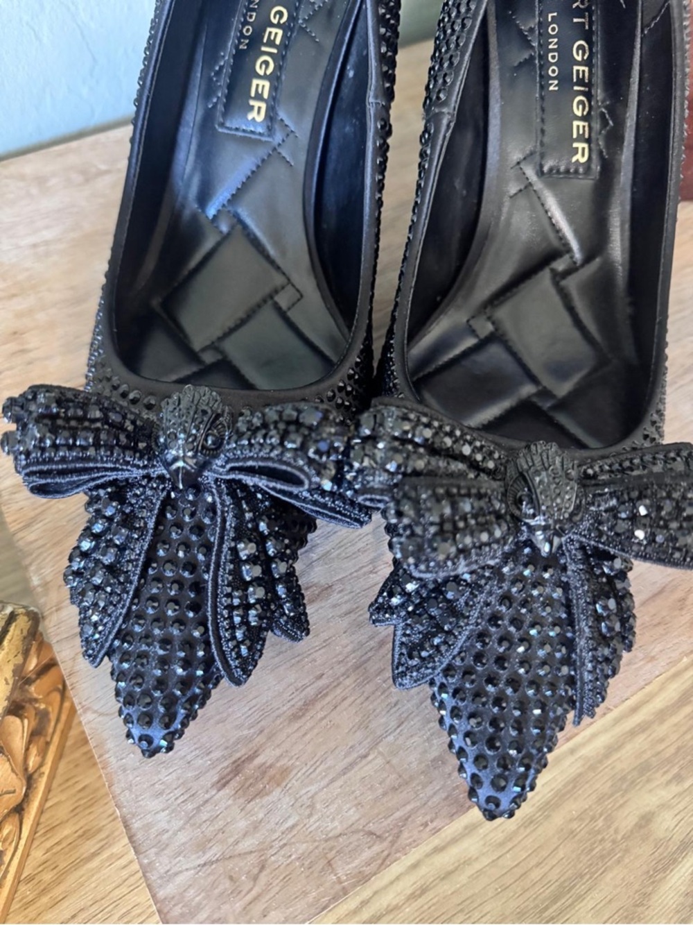 Kurt Geiger Crystal Embellished Heels Bow Detail Black Size 10 - Picture 5 of 6